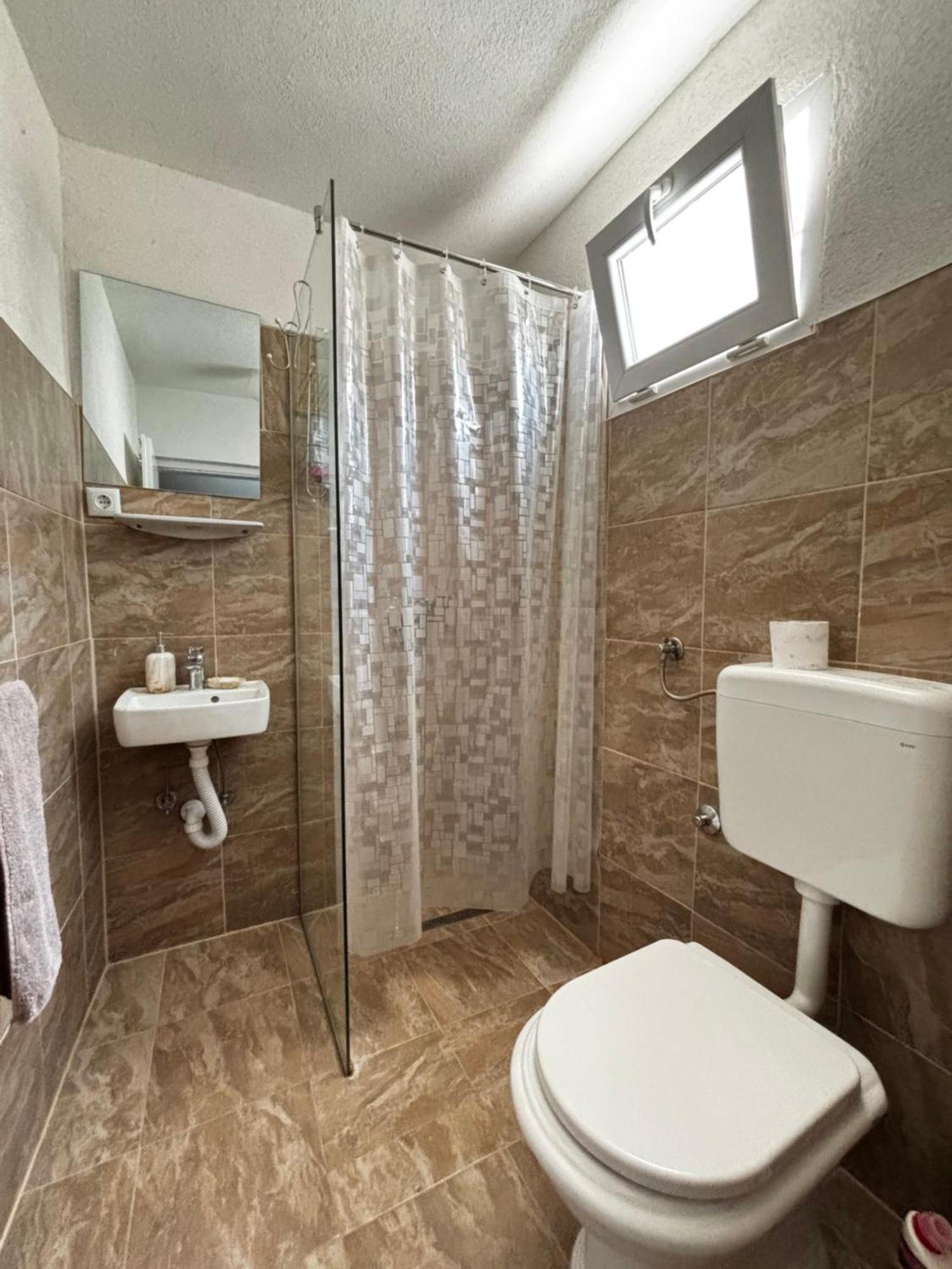 Apartman Esra *