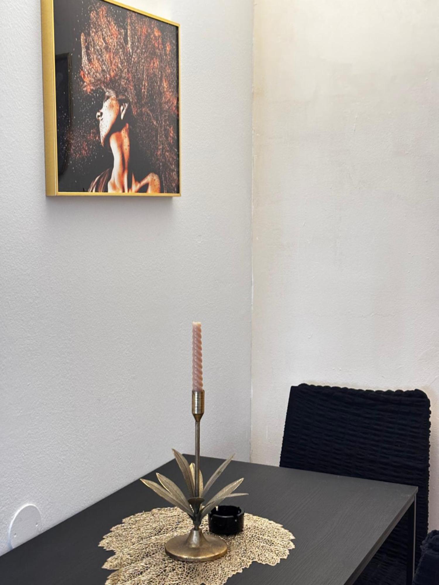 Esra Apartman *