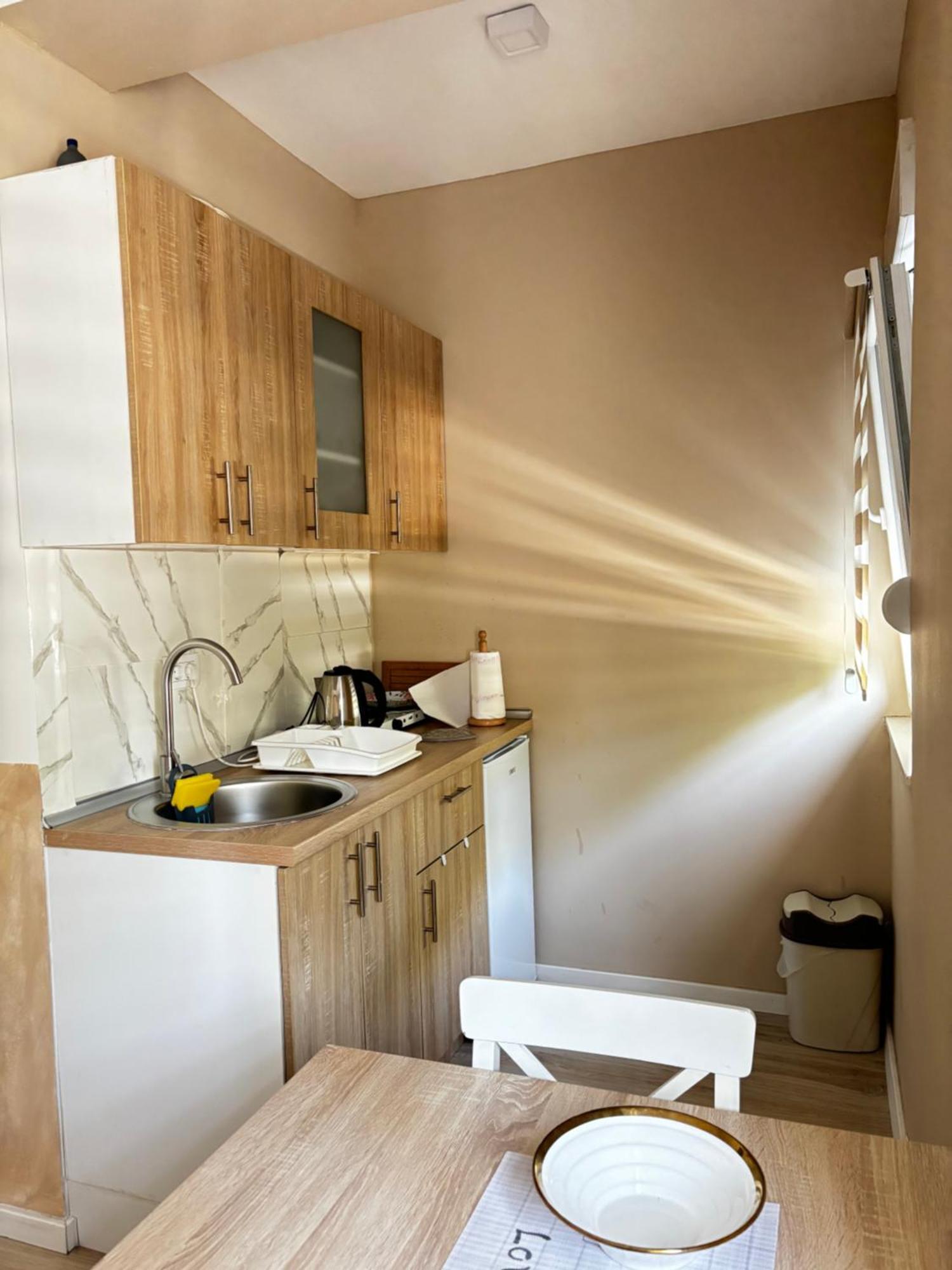 Esra Apartman *
